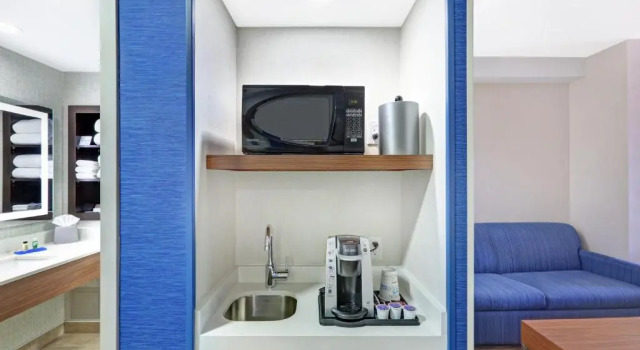 Номер Standard Holiday Inn Express & Suites - Woodstock, ON CANADA