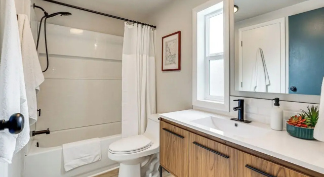 Коттедж Downtown Cascade Vacation Rental < 1 Mi to Lake!