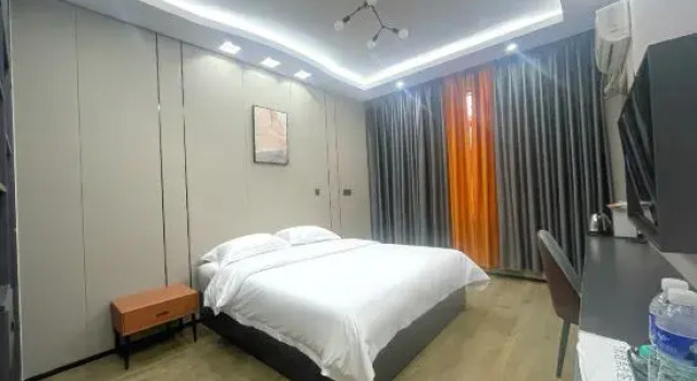 Люкс Deluxe QingzhuHotel·Tianyi Select  (Shuangliu International Airport)