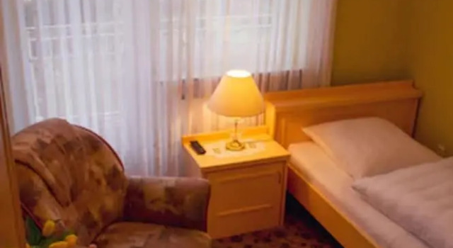 Одноместный номер Standard с балконом Hotel Garni Regina