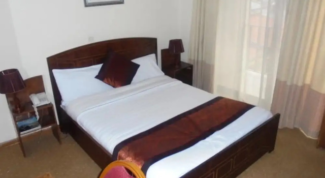Pacific Hotel, Rezerwuj Hotel Hotele w Yeka ze śniadaniem, Śniadanie