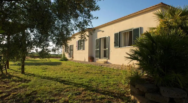 Azienda Agricola Ganci, Забронировать Отель Отели Латина с парковкой, Парковка