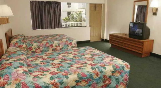 Saxony Inn