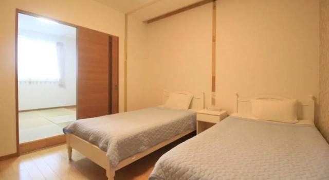 Четырёхместный номер Standard Hotel Swan Lake Nagara