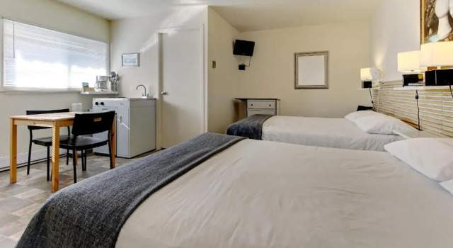 Четырёхместный номер Standard Motel Appartements le Saint-Patrick