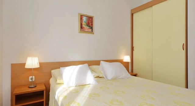 Dajana-with Pool and sea View, Забронировать Отель Отели Ясенице 3 звезды, 3*