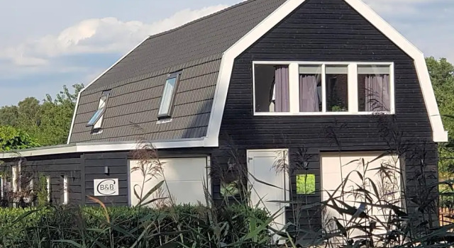 B&B BY Chantal, Book Bed and Breakfast Almelo 