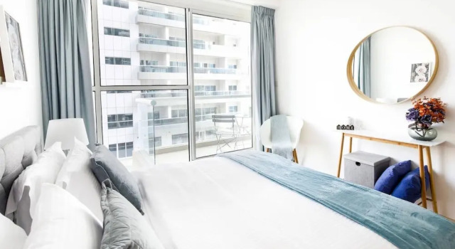 Modern and Stylish 1BR in Business Bay