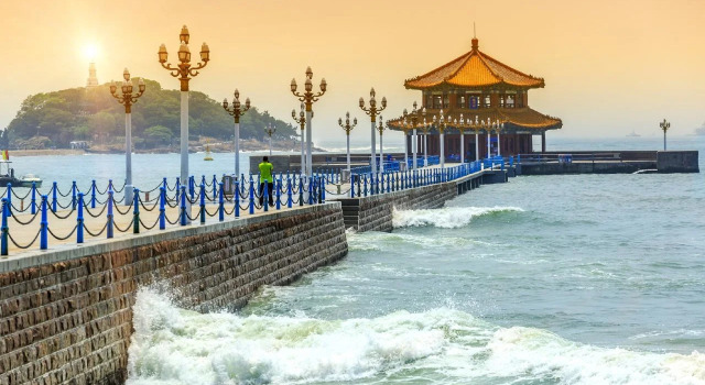 Zhongjin Holiday Hotel Qingdao, Prenota Hotel Shinan District 