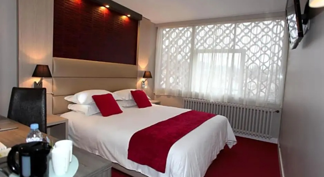 Семейный люкс Hôtel Les Trois Roses, Meylan Grenoble