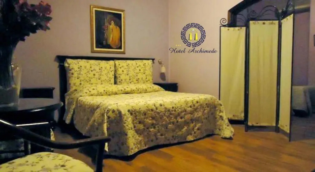 Семейный номер Standard с балконом Hotel Archimede Ortigia
