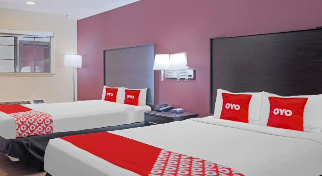Четырёхместный номер Premium OYO Hotel McAllen Airport South