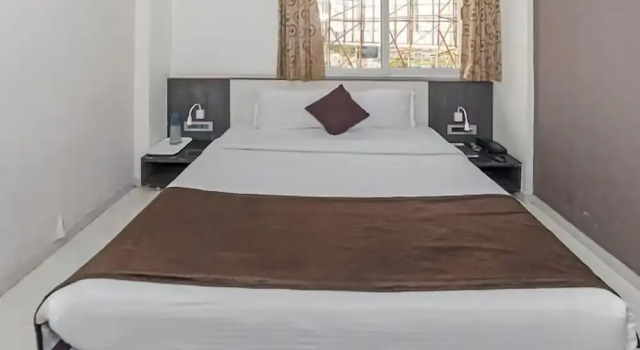 Номер Deluxe Hotel Kohinoor Plaza