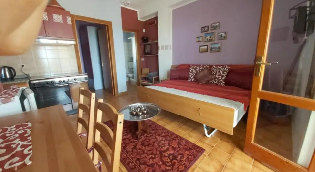 Eco Hostel Vela Vega, Buchen Sie Hostel Butera Sizilien