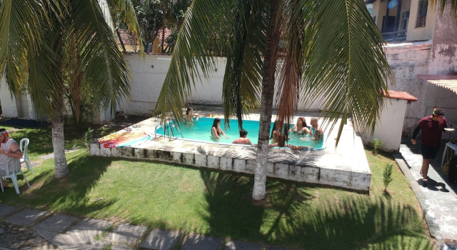 Кровать в общем номере Buena Onda Hostel