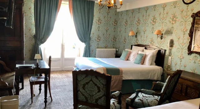 Трёхместный номер Standard с видом на море Logis Hôtel Restaurant le Printania