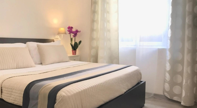 Angolo di Roma Guest house, Забронировать Отель Отели Рима с завтраком, рядом с Больница Сан-Джованни, Завтраки