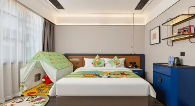 Семейный тент Mehood  Theater Hotel