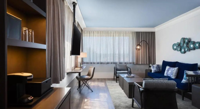 Люкс Renaissance Columbus Westerville-Polaris Hotel