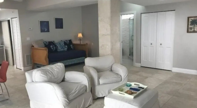 Beautiful Canal Front Home With Above Ground Pool, Dock And Fish Cleaning Station 4 Bedroom Home by RedAwning, Забронировать Отель Ки-Ларго Флорида-Кис, рядом с Jacob's Aquatic Center