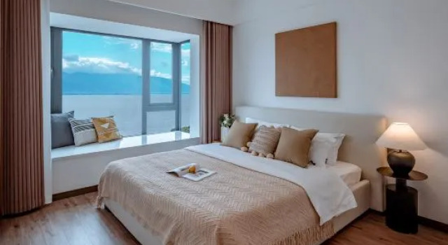 Люкс с 4 комнатами с видом на море Dali Haman Aromatic Seascape Art Residence (Erhai Park Branch)