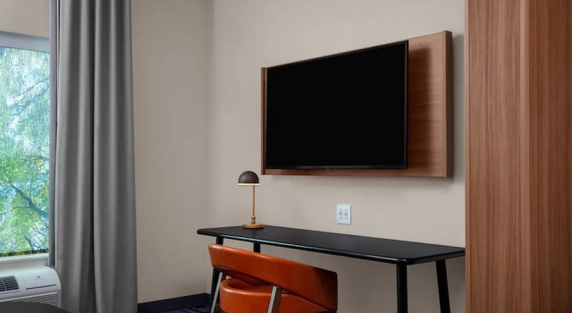 Люкс Fairfield by Marriott Inn & Suites Lewisburg