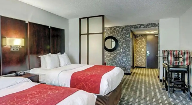 Шестиместный люкс Comfort Suites Williamsburg Historic Area