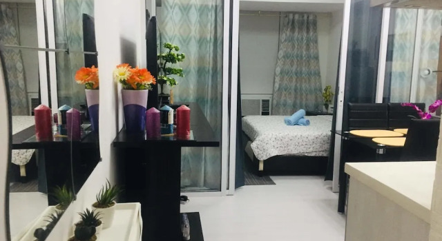 Azure Urban Resort Residences, Забронировать Курортный отель Паранак 