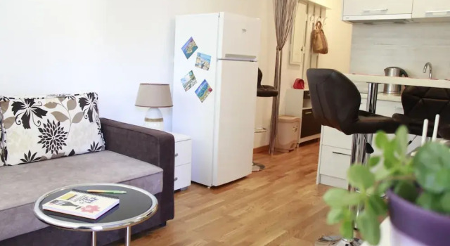 Двухместные апартаменты с балконом One bedroom Apartment Centar 10
