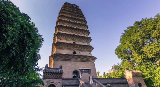 IU Hotel Xi'an Bell and Drum Tower West Street Shop, Забронировать Отель Недорогие отели Сиань, рядом с Luomashi Walking Street, недорого
