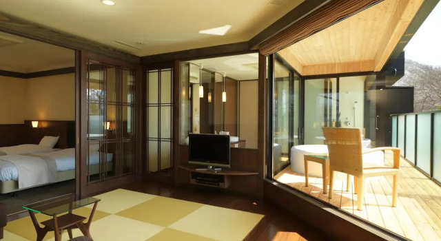 Полулюкс с балконом Lake Shikotsu Tsuruga Resort Spa Mizu no Uta