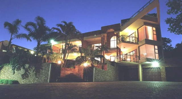 The Albatros Guesthouse, Забронировать Отель Отели Маргит 4 звезды, рядом с Margate Beach, 4*