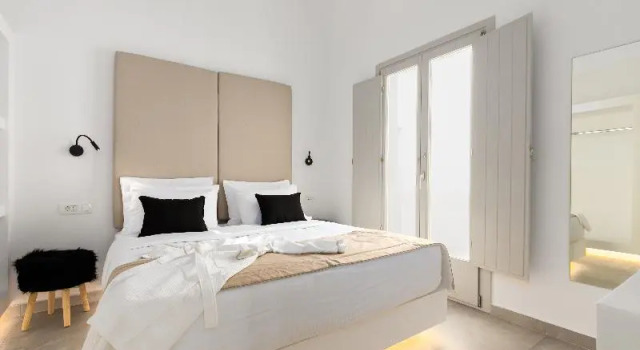 Люкс с 2 комнатами с балконом SERAPIAS SUITES