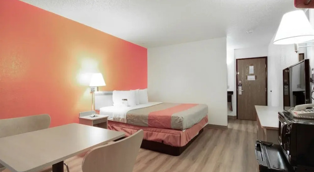 Standard Zimmer Motel 6-Colby, KS