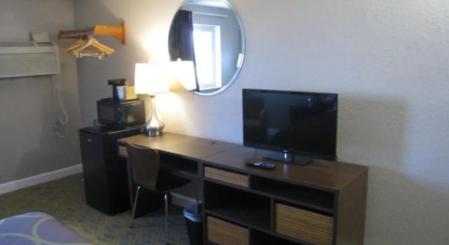 Номер Standard Deluxe Inn Willows