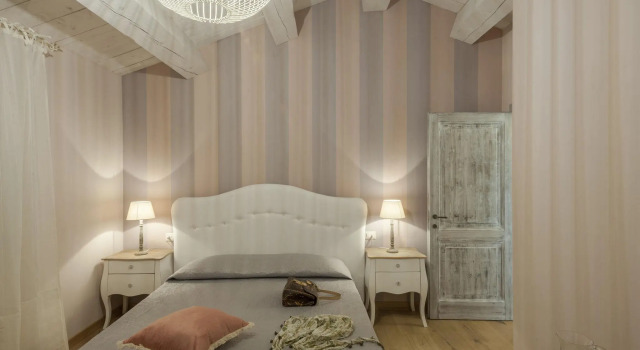 Chic Villa in Acqualagna with Hot Tub in Pool & Private Garden, Rezervovat Vila Acqualagna 