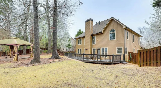 Коттедж Modern Stone Mountain Home w/ Spacious Deck, Grill