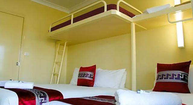 Номер Standard Motel 359