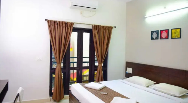 Апартаменты Standard Varsha Enclave Trinity House