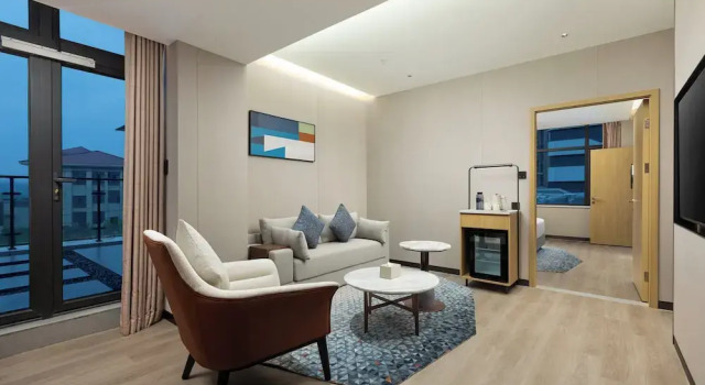 Люкс c 1 комнатой Holiday Inn Express Neijiang High-Tech Zone by IHG