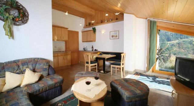 Апартаменты Berggasthof - Pension Lahnerhof