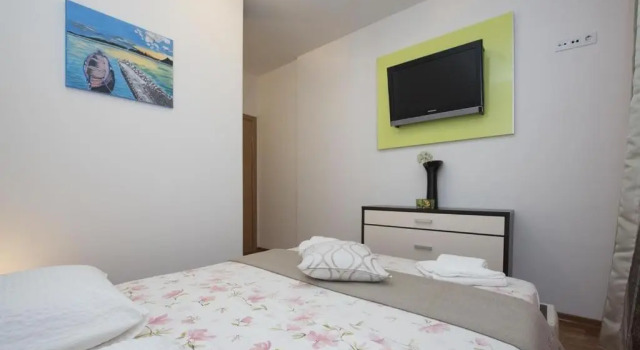 Holiday Home Elijah Creek, Book Hotel Hoteller i Solin med parkering, Parkering