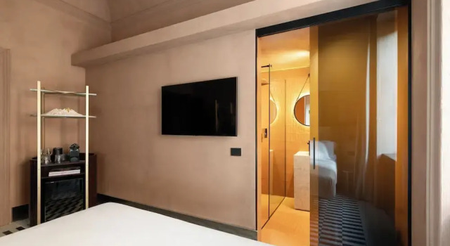 Unicum Suite Grande Archivio Napoli Centro Storico, Buchen Sie Hotel SPA-Hotels in Neapel, in der Nähe von Napulitanata, SPA