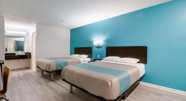 Четырёхместный номер Deluxe Motel 6-Metropolis, IL
