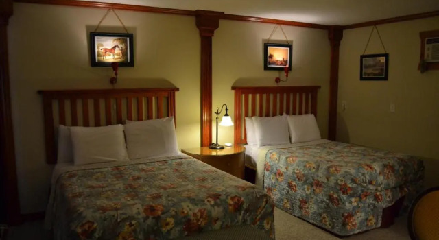 Четырёхместный номер Standard North Star Motel