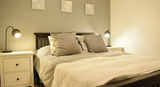 Stunning 2 Bedroom Flat Near Wimbledon, Varaa Huoneisto Asunnot kohteessa Merseyside, Huoneisto