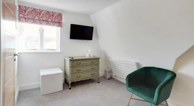Master accommodation suite 10