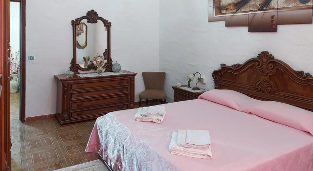 Beautiful Home in Gonnesa With 2 Bedrooms, Buchen Sie Hotel Gonnesa 
