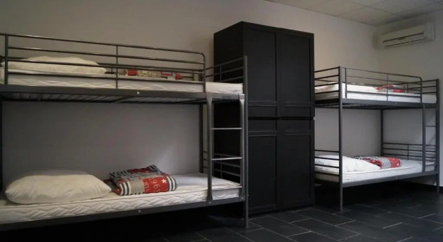 Premium Hostel, Varaa Hostelli Reinickendorf Berliini