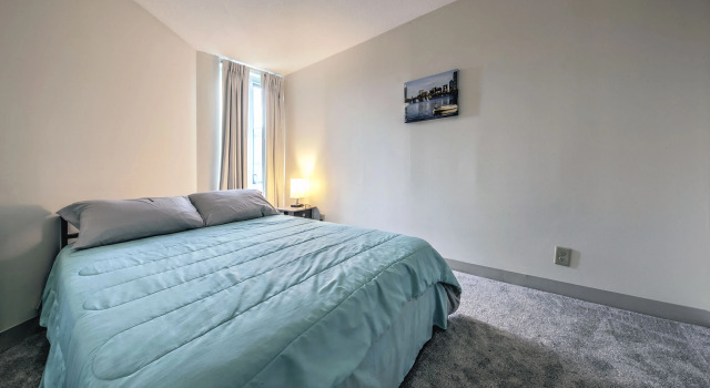 Bright Condo, Plenty of Room, Sleeps Upto 8, Забронировать Отель Отели Бостона с бассейном, рядом с Roxbury Heritage State Park, Бассейн